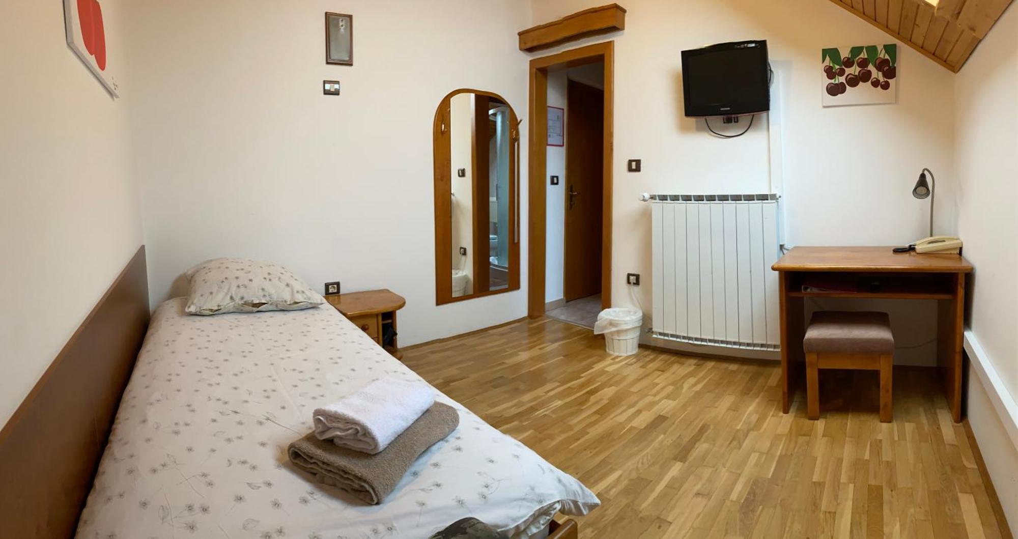 Ekoturizem Hudicevec Hotel Postojna Ruang foto