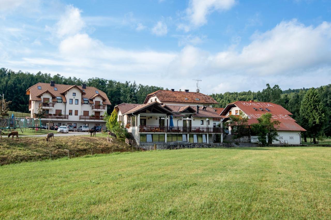 Ekoturizem Hudicevec Hotel Postojna Bagian luar foto